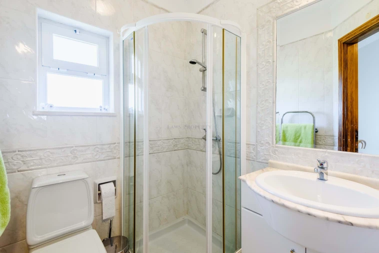 Moradia T3 para Venda em Lagos (São Sebastião e Santa Maria) Foto 33