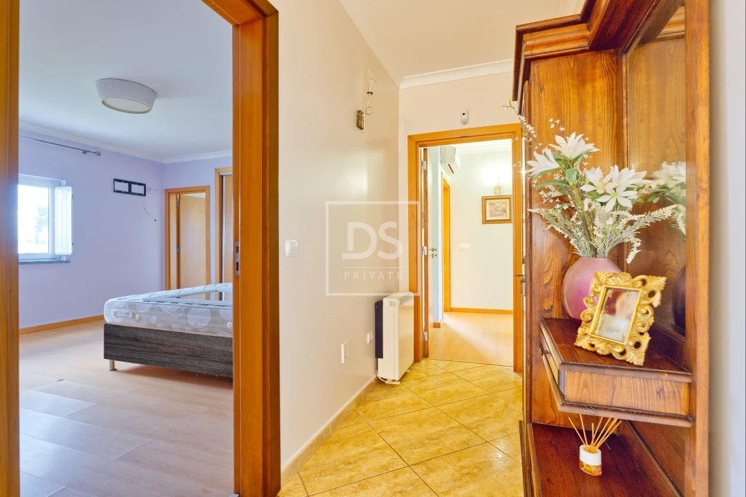 Moradia T4 para Venda em Quinta do Anjo Foto 12