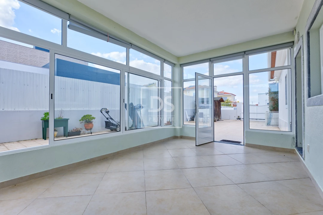 Moradia T4 para Venda em Quinta do Anjo Foto 10