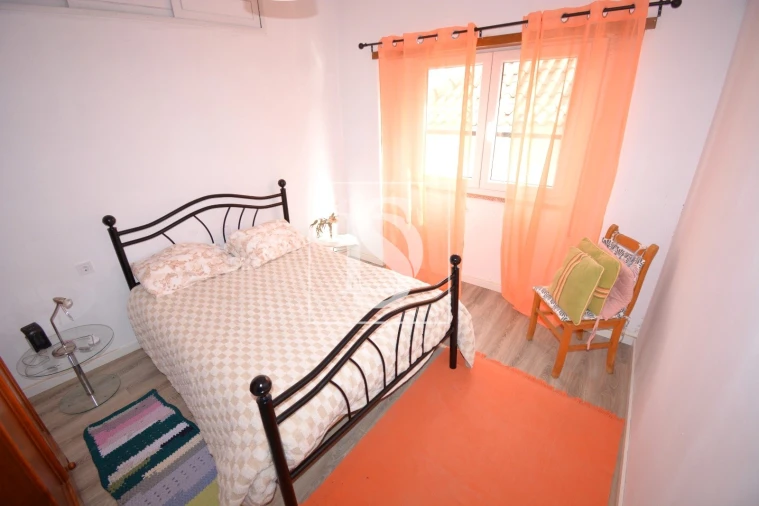 Prédio para Venda em Sé, Santa Maria e Meixedo Foto 7