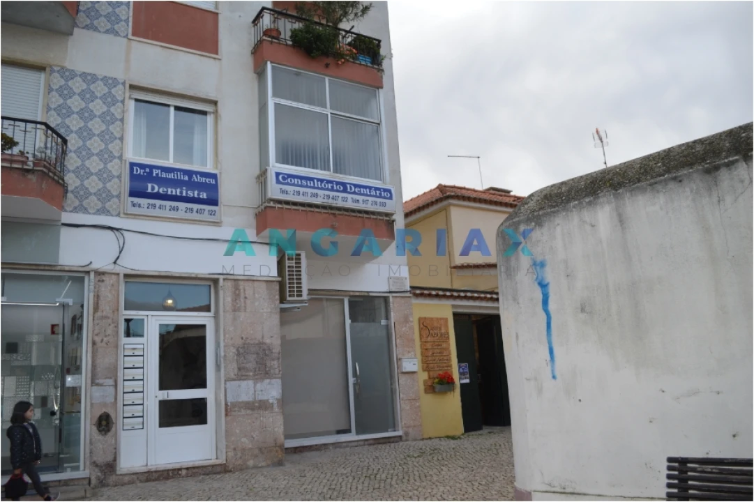 Apartamento T2 para Venda em Sacavém e Prior Velho Foto 18