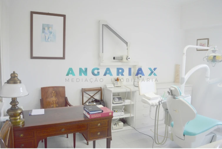 Apartamento T2 para Venda em Sacavém e Prior Velho Foto 2