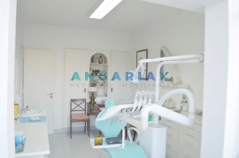 Apartamento T2 para Venda em Sacavém e Prior Velho Foto 11