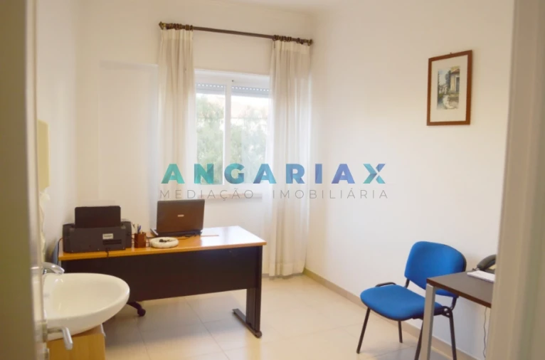 Apartamento T2 para Venda em Sacavém e Prior Velho Foto 12