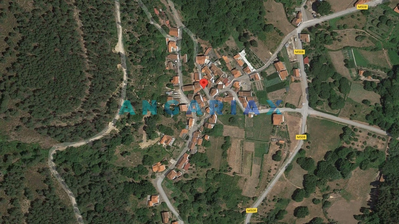 Moradia T5 para Venda em Castanheira de Pêra e Coentral Foto 48