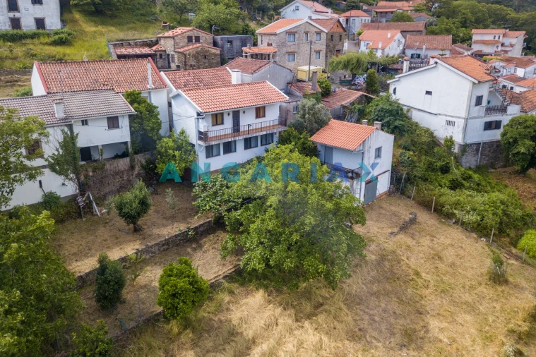 Moradia T5 para Venda em Castanheira de Pêra e Coentral Foto 7