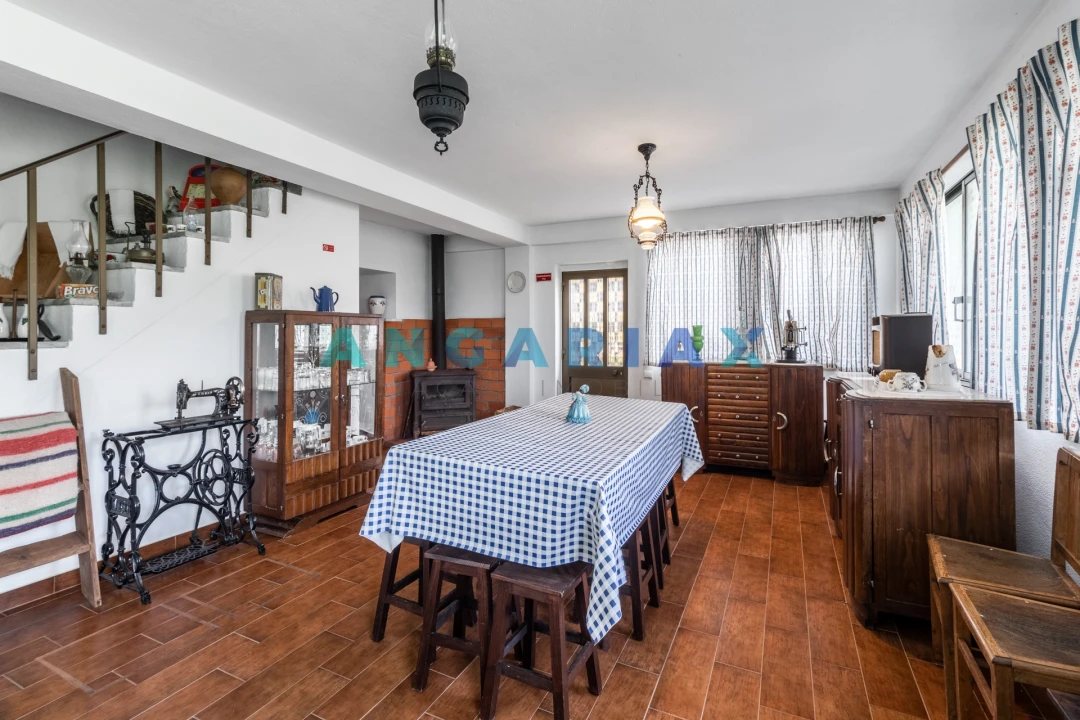 Moradia T5 para Venda em Castanheira de Pêra e Coentral Foto 33