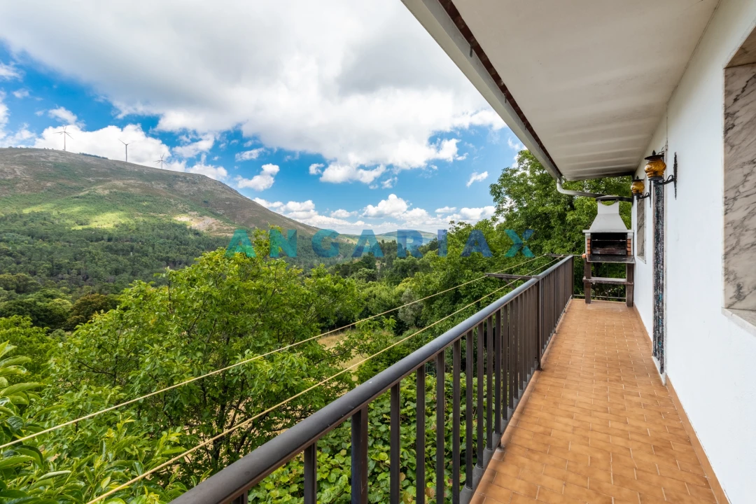 Moradia T5 para Venda em Castanheira de Pêra e Coentral Foto 26