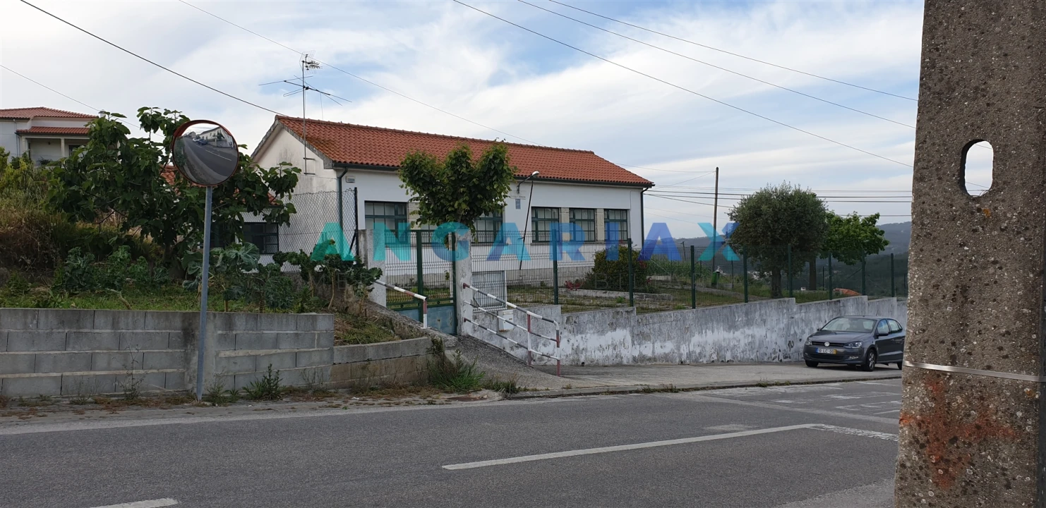 Terreno para Venda em Caranguejeira Foto 9