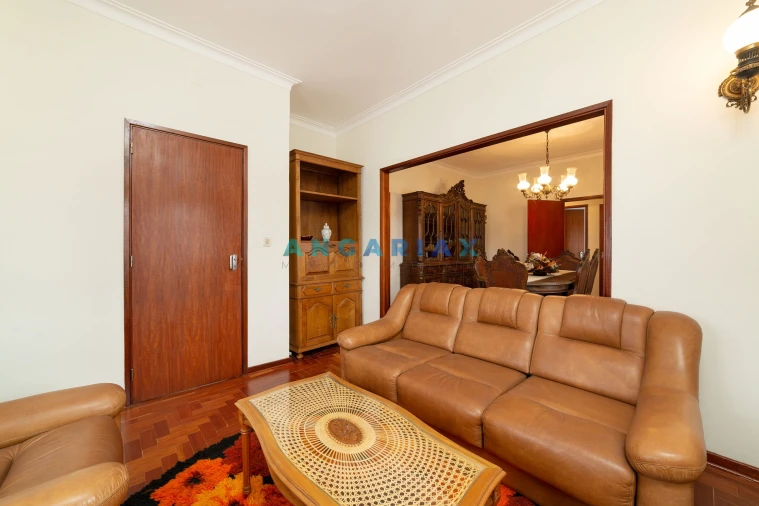 Moradia T3 para Venda em Almalagues Foto 31