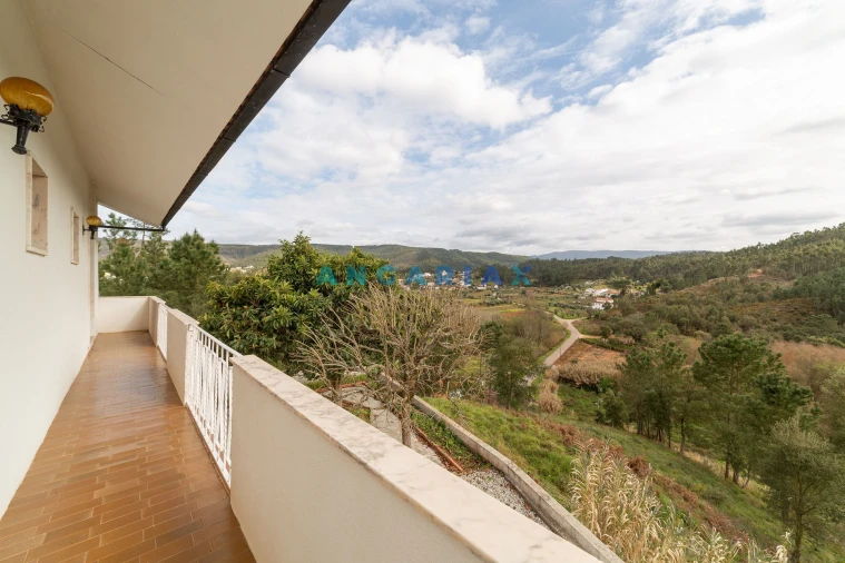 Moradia T3 para Venda em Almalagues Foto 46