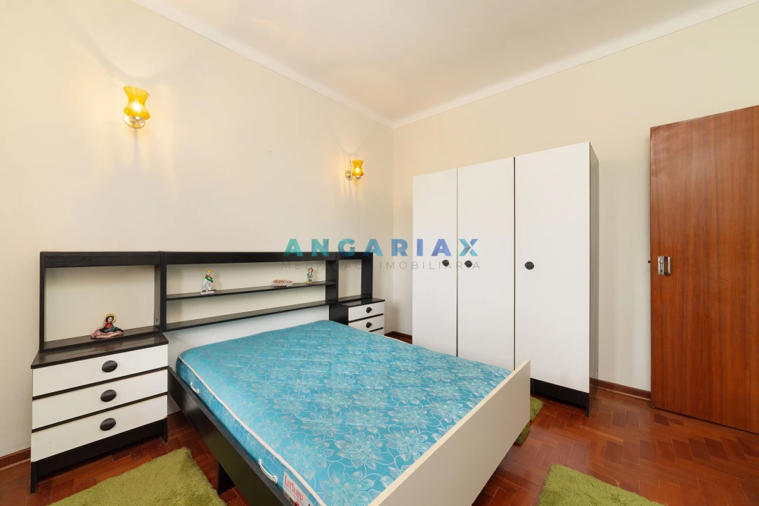 Moradia T3 para Venda em Almalagues Foto 44