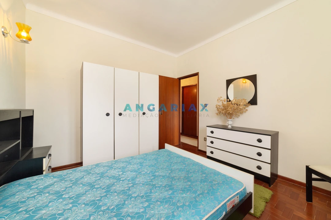 Moradia T3 para Venda em Almalagues Foto 43