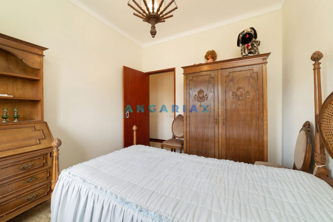 Moradia T3 para Venda em Almalagues Foto 40