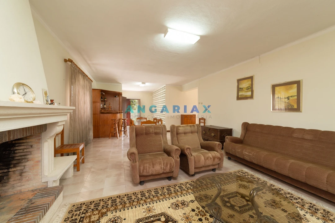 Moradia T3 para Venda em Almalagues Foto 12