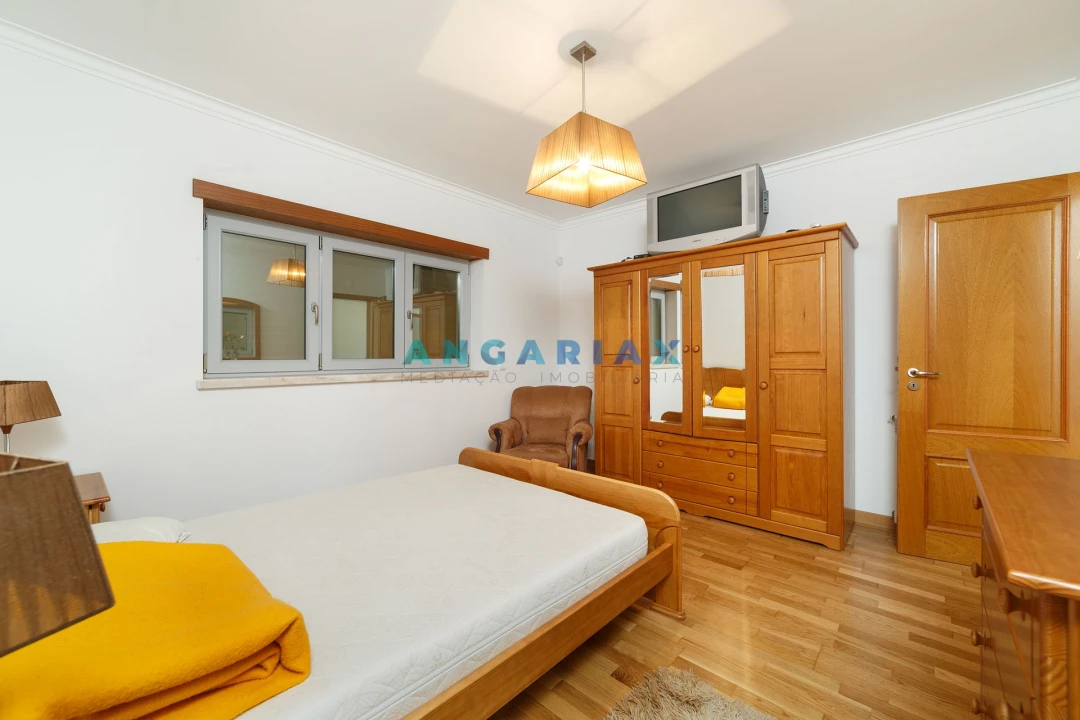 Moradia T4 para Venda em Lavos Foto 30