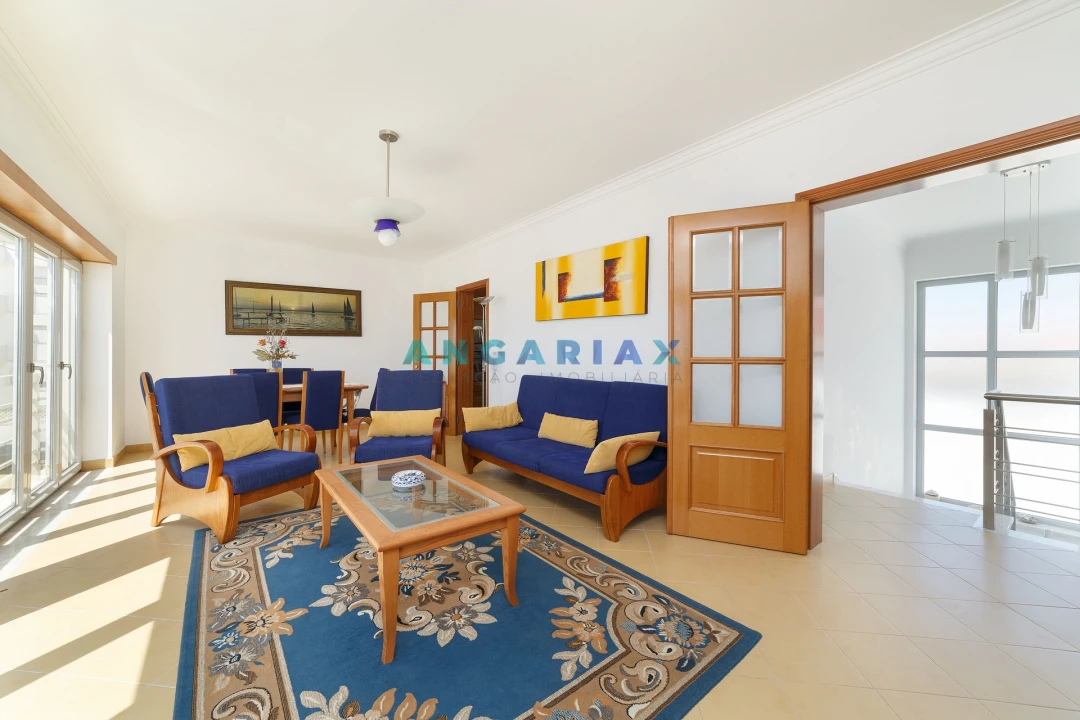 Moradia T4 para Venda em Lavos Foto 2