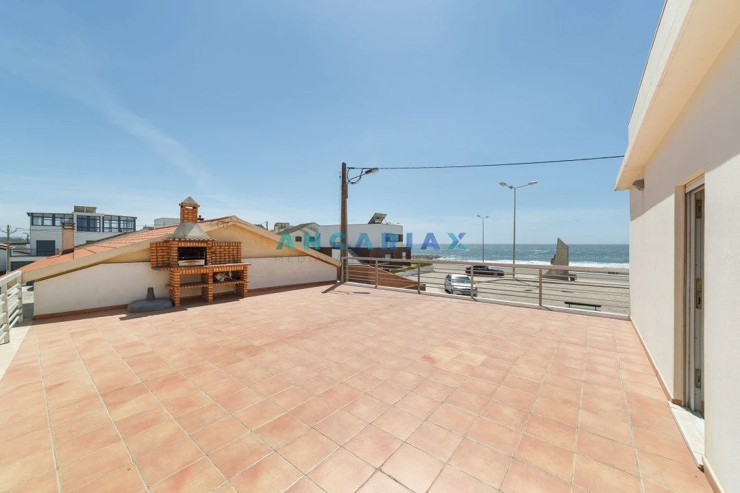 Moradia T4 para Venda em Lavos Foto 12