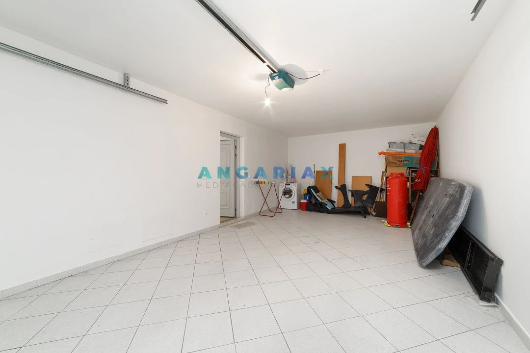 Moradia T4 para Venda em Lavos Foto 42