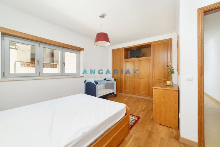 Moradia T4 para Venda em Lavos Foto 15