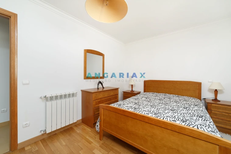 Moradia T4 para Venda em Lavos Foto 19