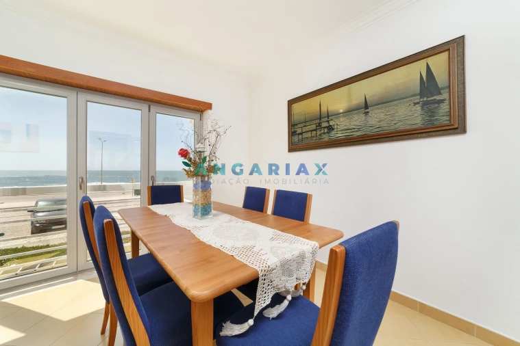 Moradia T4 para Venda em Lavos Foto 1