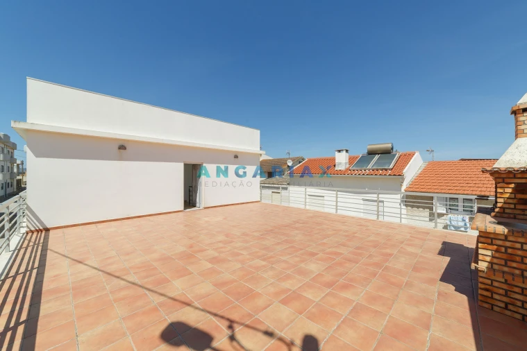 Moradia T4 para Venda em Lavos Foto 33