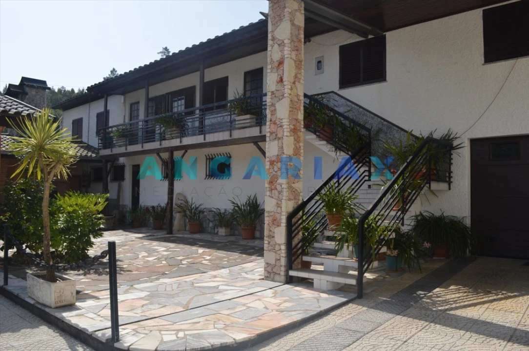 Moradia T4 para Venda em Semide e Rio Vide Foto 3