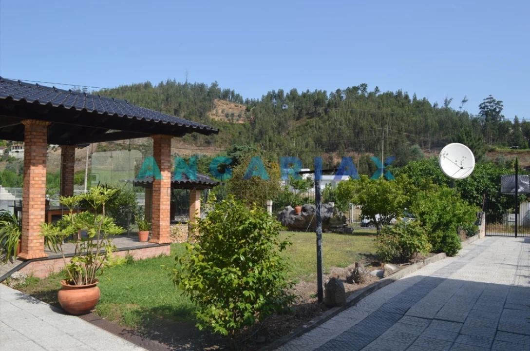 Moradia T4 para Venda em Semide e Rio Vide Foto 8