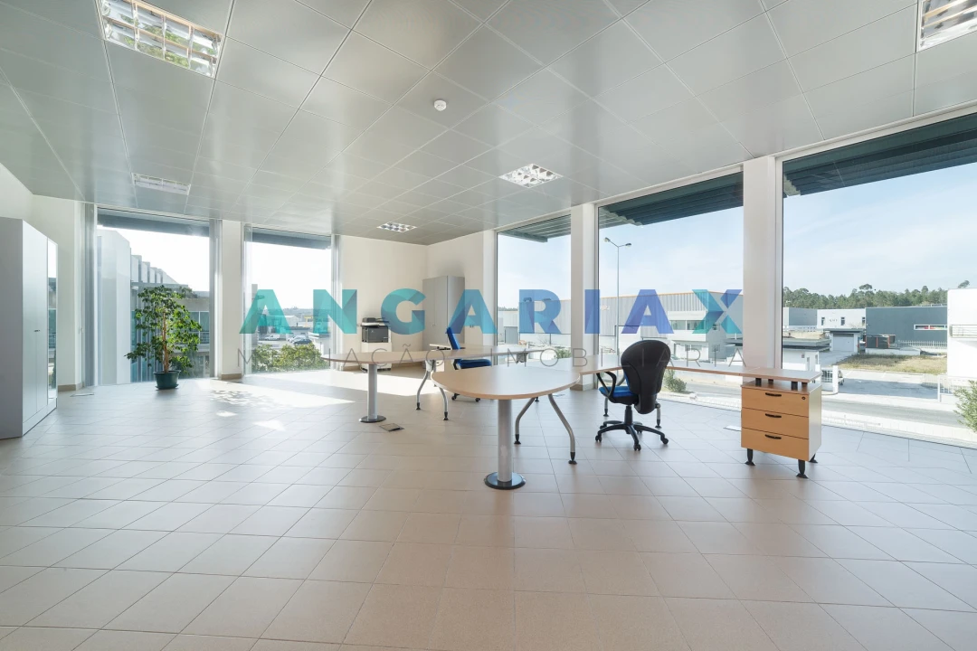 Negócio para Venda em Porto de Mós - São João Baptista e São Pedro Foto 11