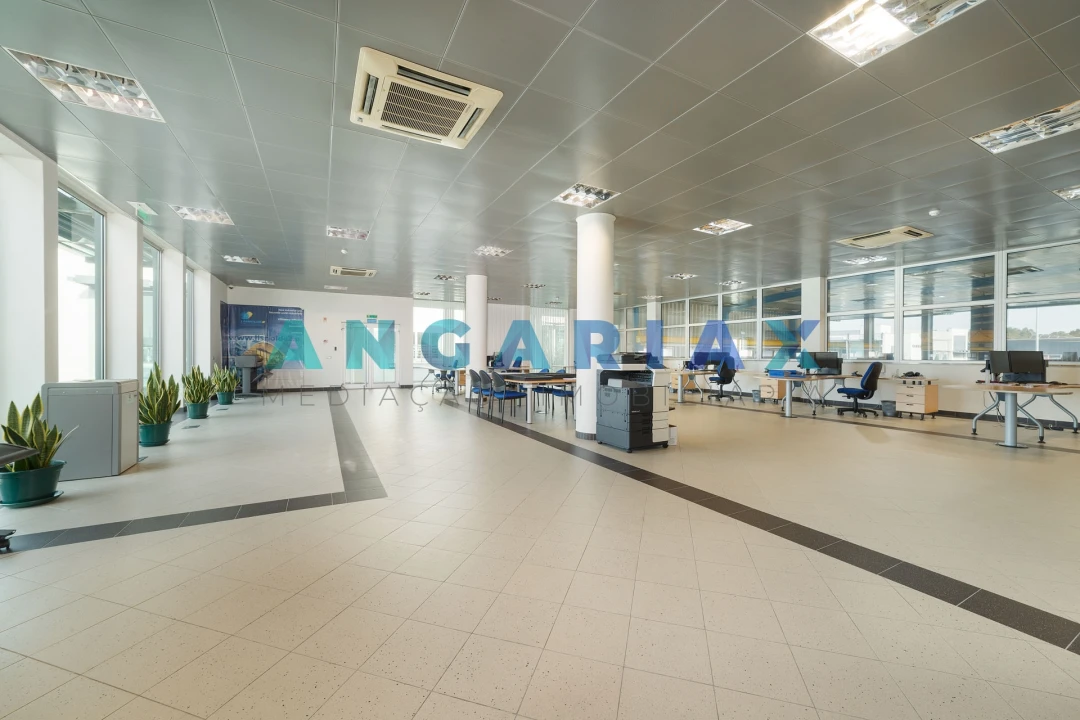 Negócio para Venda em Porto de Mós - São João Baptista e São Pedro Foto 18