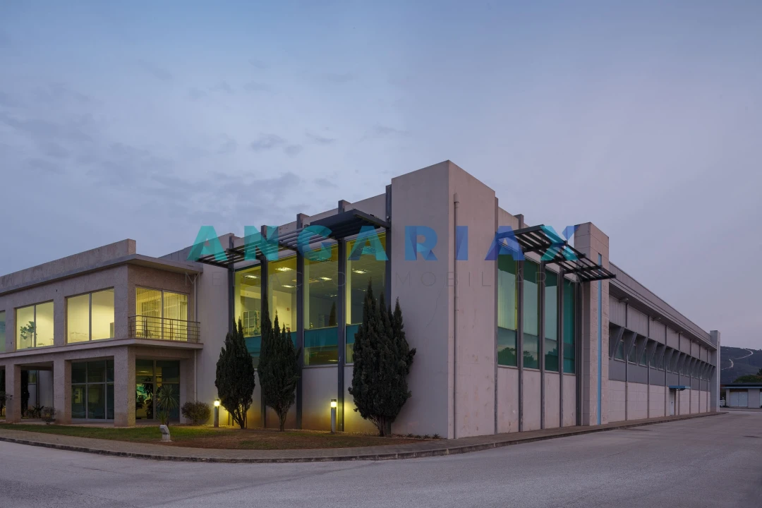 Negócio para Venda em Porto de Mós - São João Baptista e São Pedro Foto 3