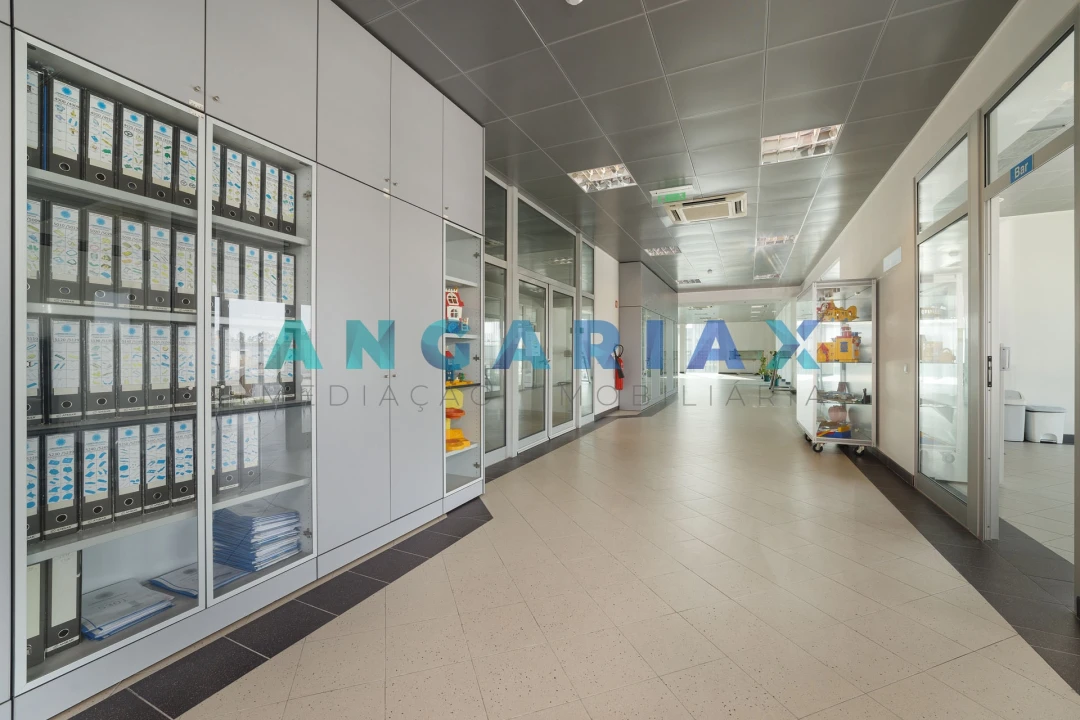 Negócio para Venda em Porto de Mós - São João Baptista e São Pedro Foto 16