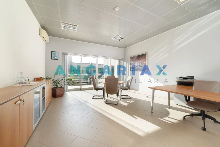 Negócio para Venda em Porto de Mós - São João Baptista e São Pedro Foto 13