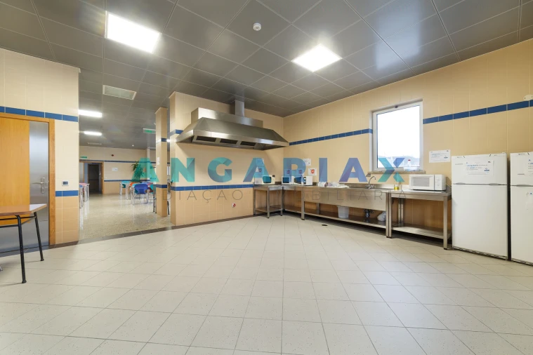 Negócio para Venda em Porto de Mós - São João Baptista e São Pedro Foto 21