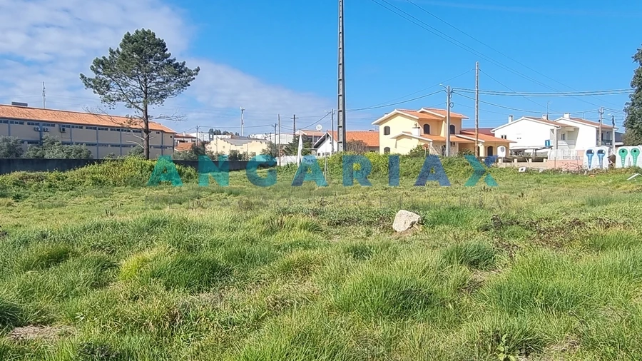 Terreno para Venda em Calvaria de Cima