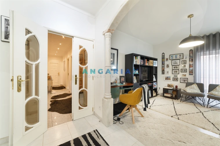 Apartamento T3 para Venda em Leiria, Pousos, Barreira e Cortes Foto 1