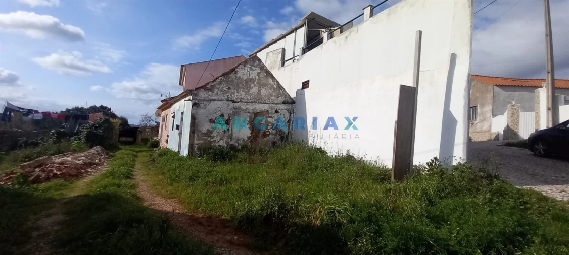 Moradia T1 para Venda em Lamas e Cercal Foto 4