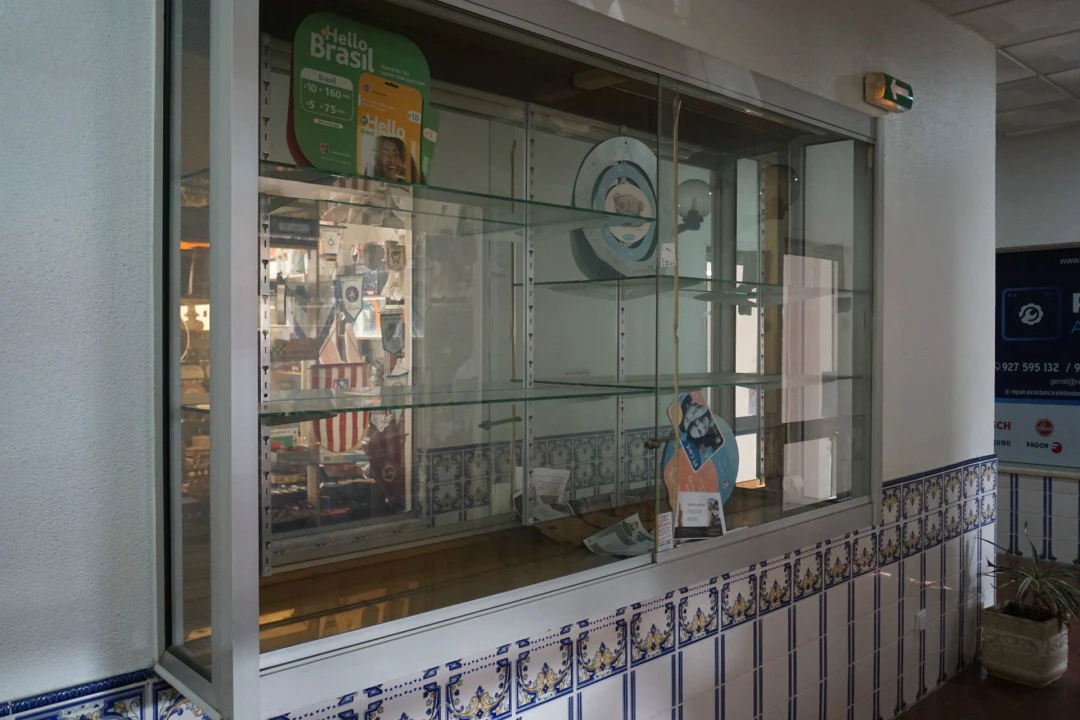 Loja para Venda em Póvoa de Santa Iria e Forte da Casa Foto 11