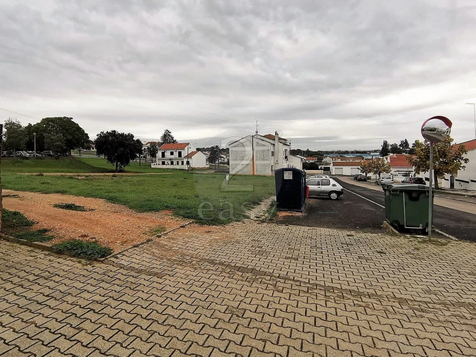Terreno para Venda em Alvalade Foto 6