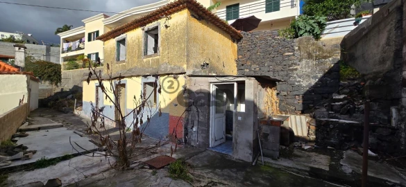 Moradia T2 para Venda em Funchal (Santa Maria Maior)