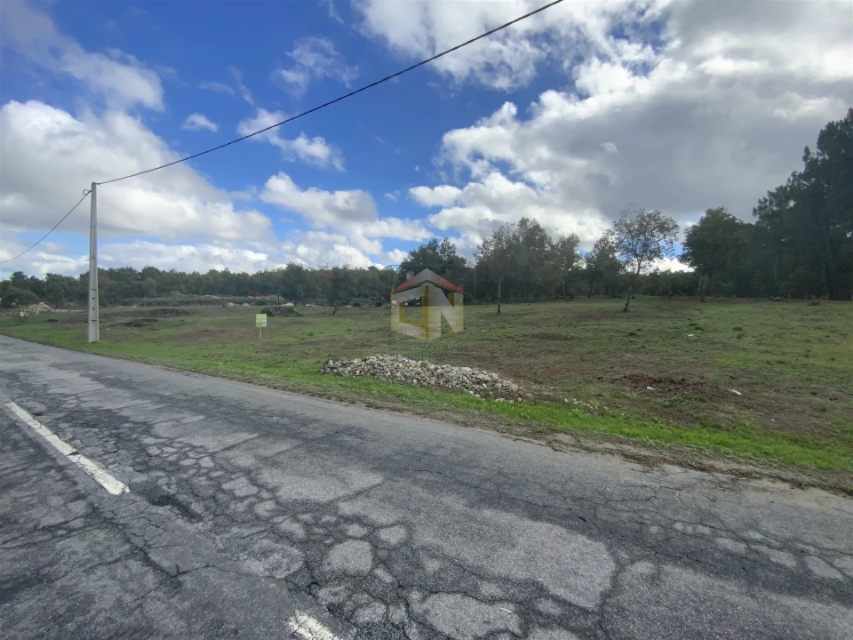 Terreno para Venda em Sabugal e Aldeia de Santo António Foto 5