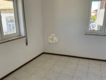 Apartamento T2 para Venda em Sabugal e Aldeia de Santo António