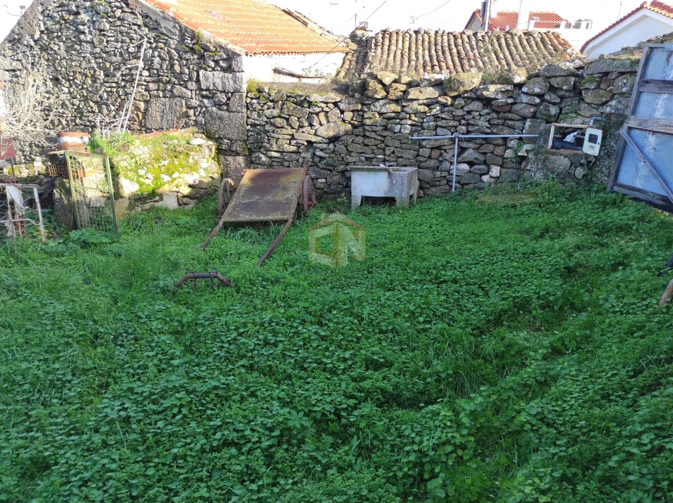 Moradia T0 para Venda em Seixo do Côa e Vale Longo Foto 45