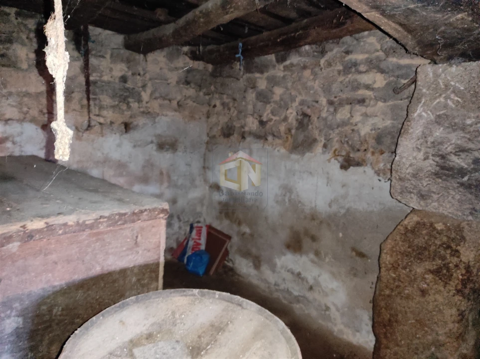 Moradia T0 para Venda em Seixo do Côa e Vale Longo Foto 39
