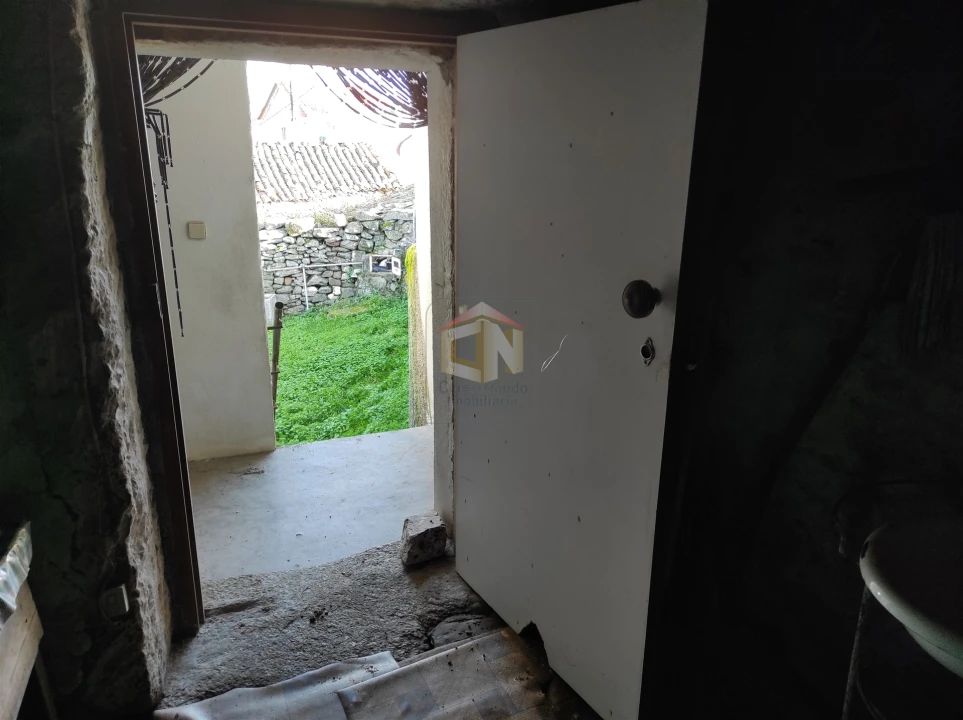 Moradia T0 para Venda em Seixo do Côa e Vale Longo Foto 19