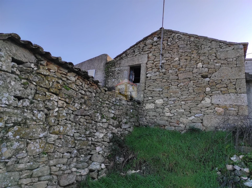Moradia T0 para Venda em Seixo do Côa e Vale Longo Foto 55