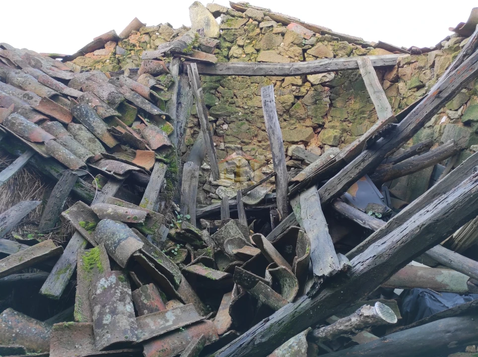 Moradia T0 para Venda em Seixo do Côa e Vale Longo Foto 26