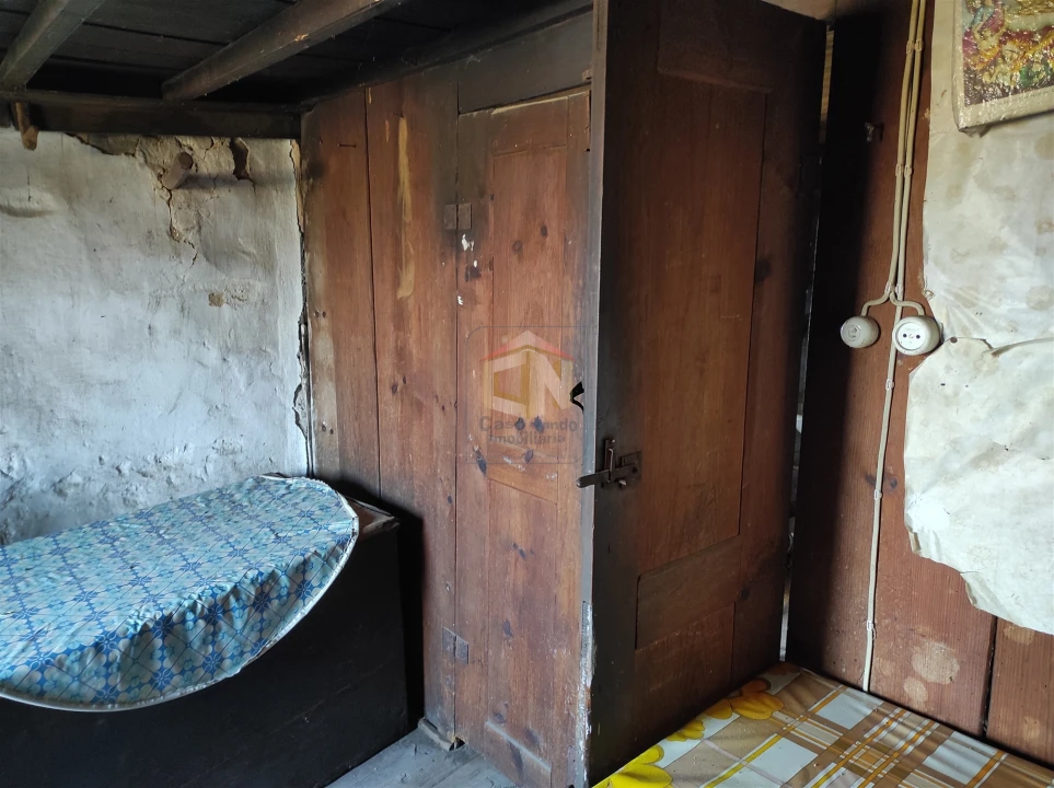 Moradia T0 para Venda em Seixo do Côa e Vale Longo Foto 11