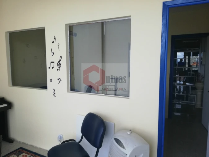 Escritório para Venda em Covilhã e Canhoso Foto 8